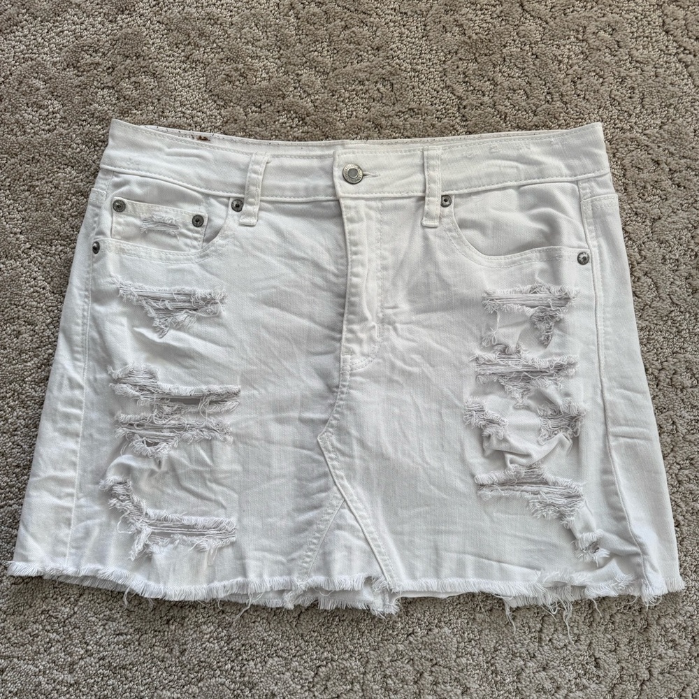 American Eagle White Distressed Denim Skirt